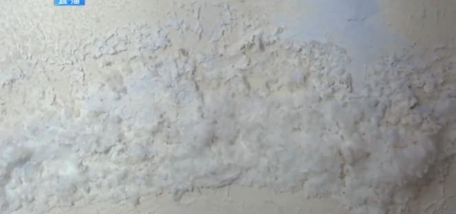 DƬ